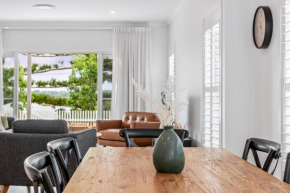 Hestia Villa - Luxury Retreat near CBD and Grammar